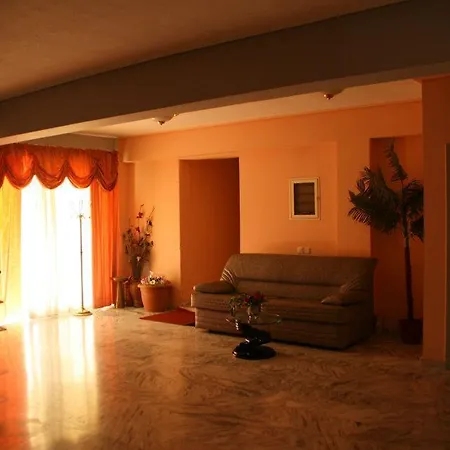 Batis 2* Lokroi